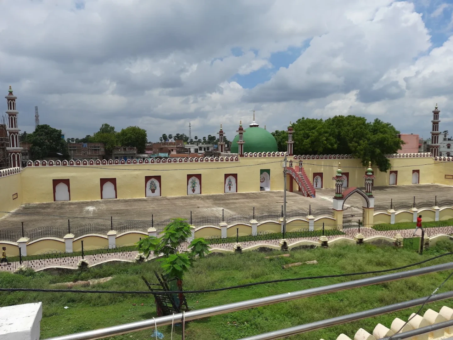 Dargah Hazrat Makhdoom e Jahan